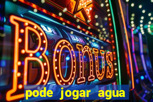 pode jogar agua fervente na pia